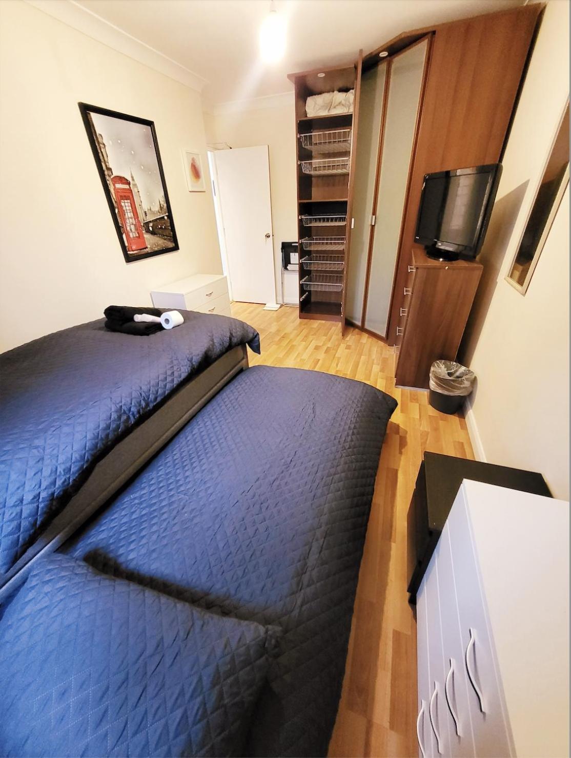 Huge And Affordable 3 Bedroom Flat In Hammersmith For 7 People With Welcome Breakfast ロンドン エクステリア 写真