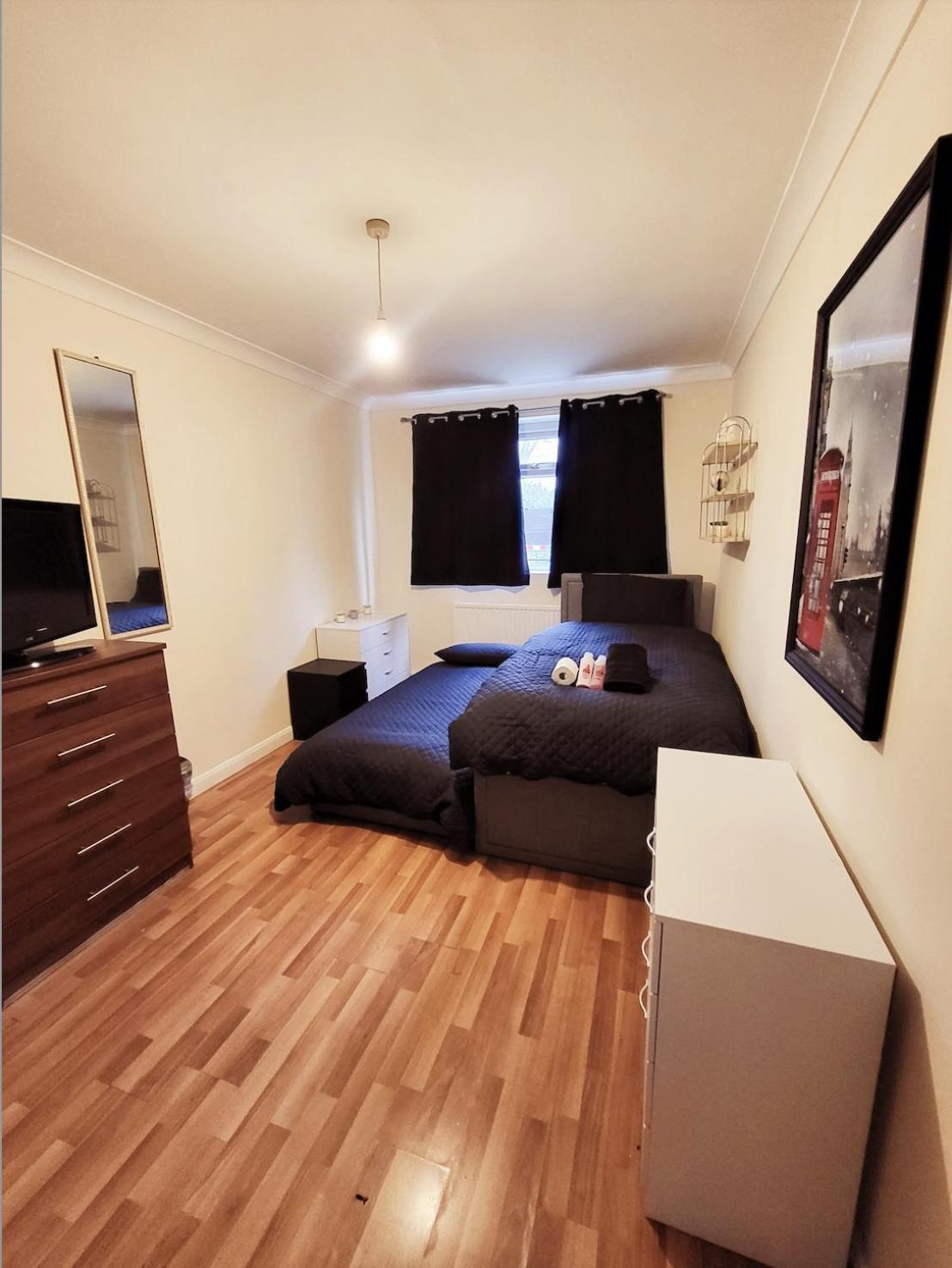 Huge And Affordable 3 Bedroom Flat In Hammersmith For 7 People With Welcome Breakfast ロンドン エクステリア 写真