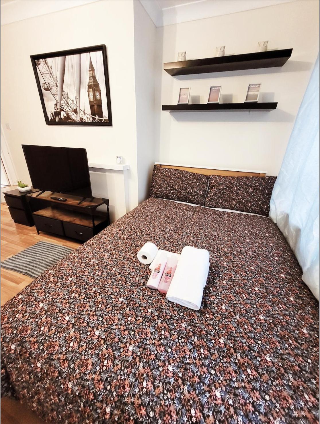Huge And Affordable 3 Bedroom Flat In Hammersmith For 7 People With Welcome Breakfast ロンドン エクステリア 写真